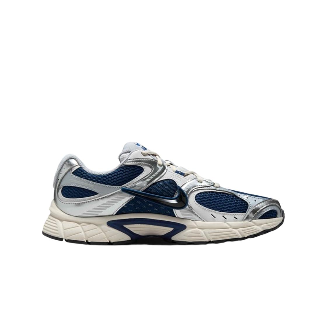 

Чоловічі кросівки Nike V5 RNR Blue Void Platinum Tint Сріблястий Чорний-Вовчий Сірий-Платиновий Відтінок HJ5228-400 43