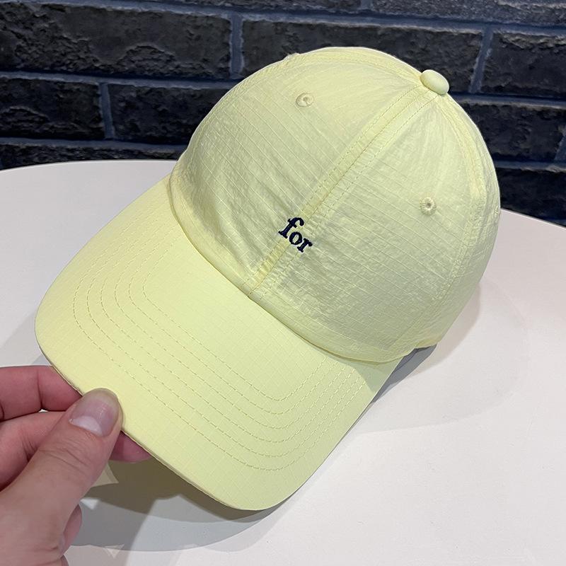 Spring New Embroidered Alphabet Baseball Caps for Men and Women, Soft Top Curved Brim To Show the Face, Small Quick-drying Peaked Cap