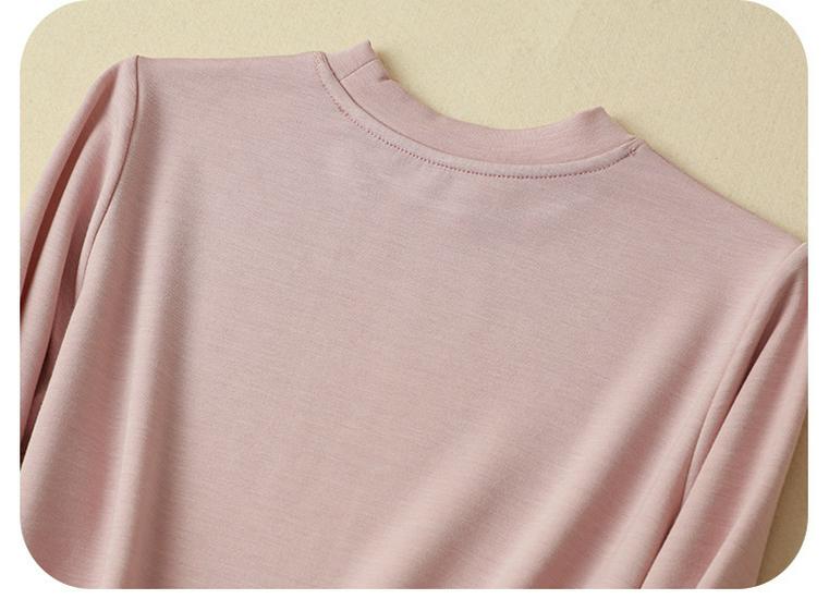 Damen Langarm-Basisshirt aus 250g Maulbeerseide mit gebürstetem Fleece und kleinem Stehkragen für den Herbst