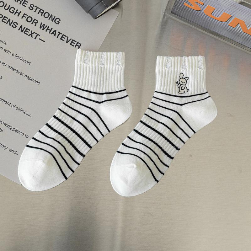 5/10 Pairs Casual Women's Mid Calf Socks Spring Summer Lightweight Black and White Striped Embroidered Cotton Socks Cute Teenage Girls' Long Socks