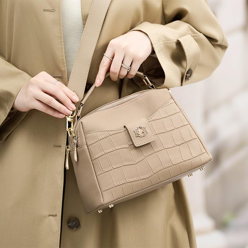 Genuine Leather Shoulder Bag with Crocodile Pattern Real Skin High-quality Feminine Milk-colored Bags