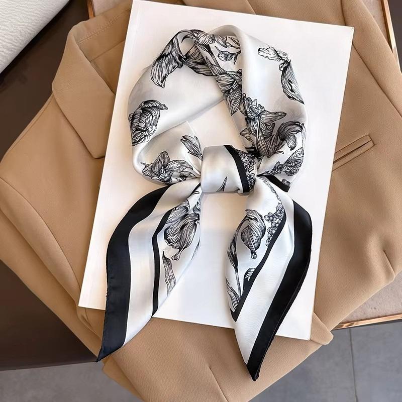 Classics Print 70*70Cm Silk Square Scarf Women Fashion Soft Satin Hairband Neckerchief Tie Female Headband Foulard Bag Ribbon