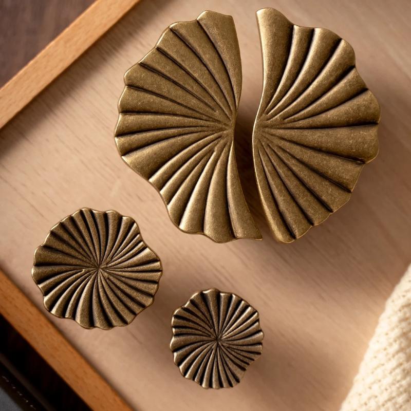 Brass Retro Lotus Leaf Electroplated Drawer Doors Kitchen Cabinets Bathroom Vanity Cabinets Knobs Antique Brass Hardware Handles