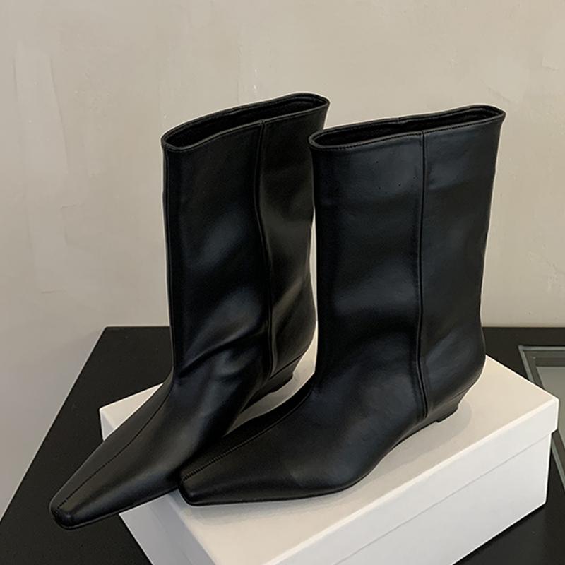 

Зимние женские ботильоны из мягкой кожи с острым носком, дизайнерские винтажные туфли на танкетке, лаконичные туфли, современные женские ботинки 37 чёрный