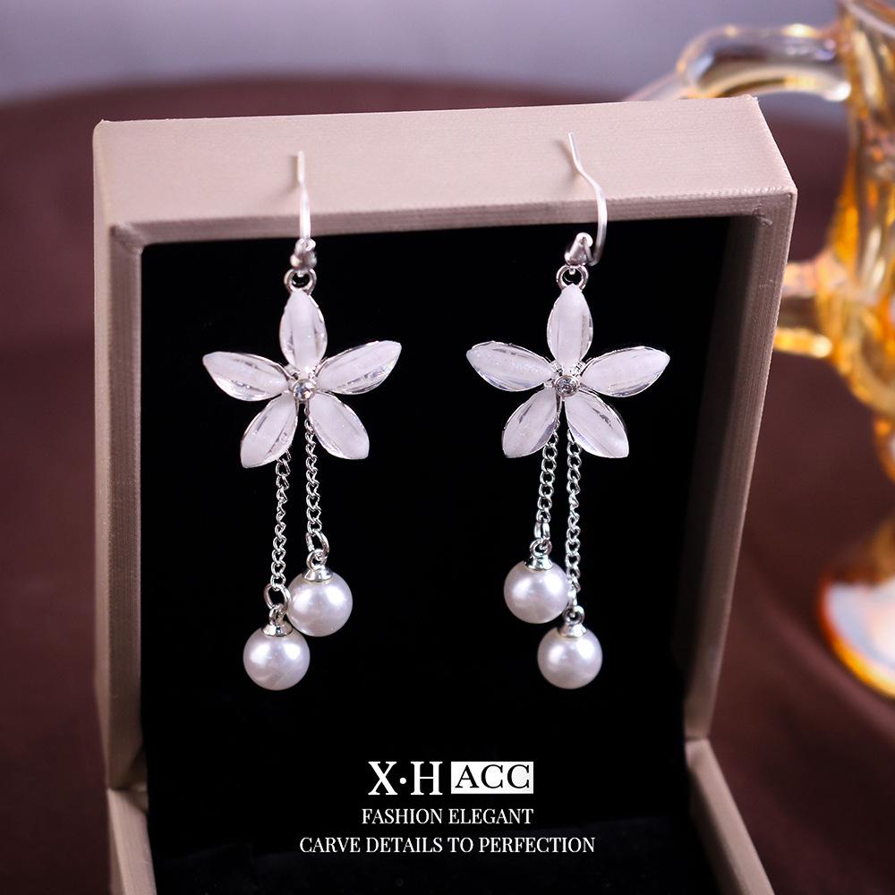 Silberne Nadel Katzenaugenstein Blume Ohrringe - Elegantes, vielseitiges Modeaccessoire für Frauen