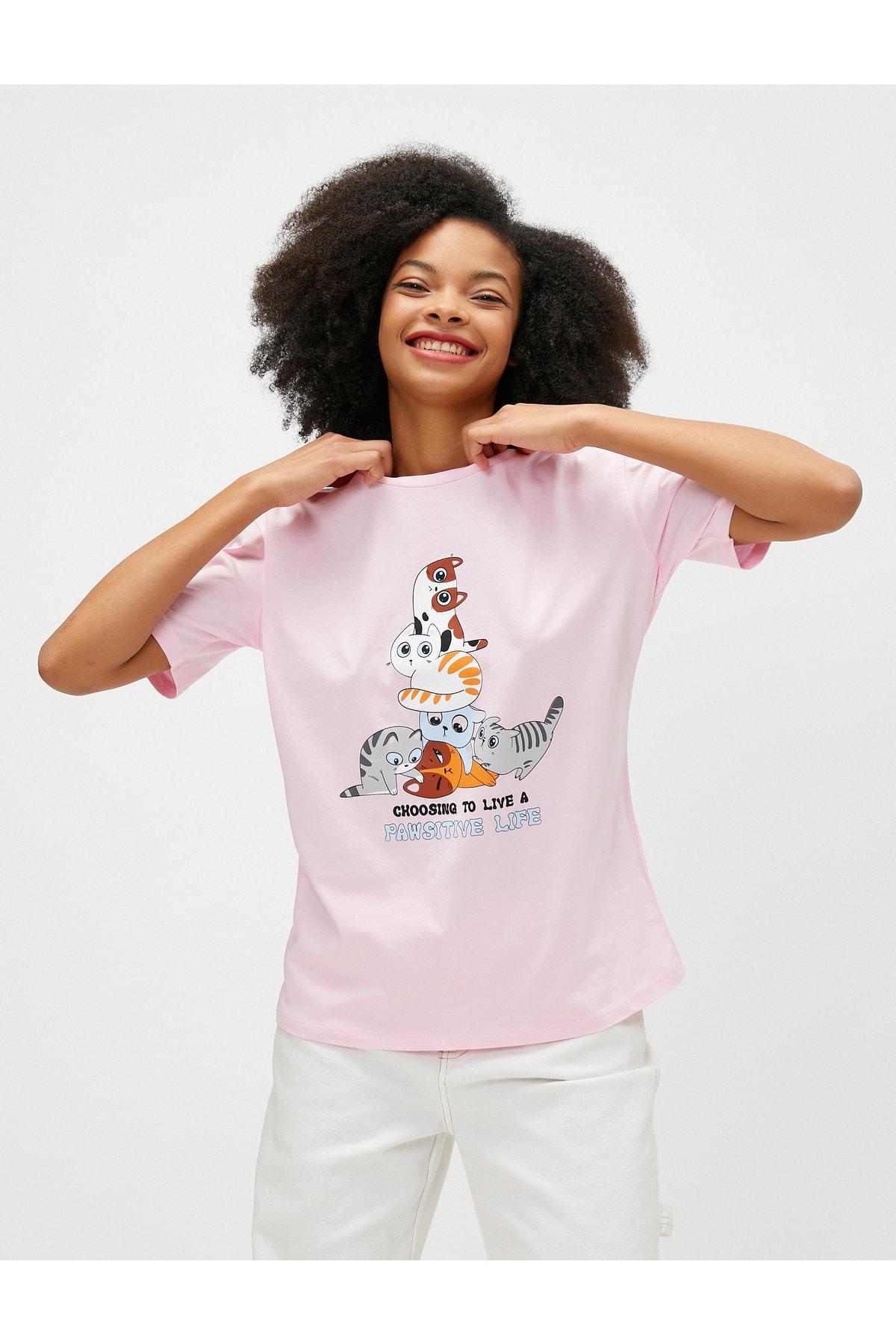 

Футболка - Розовая - Классический крой..