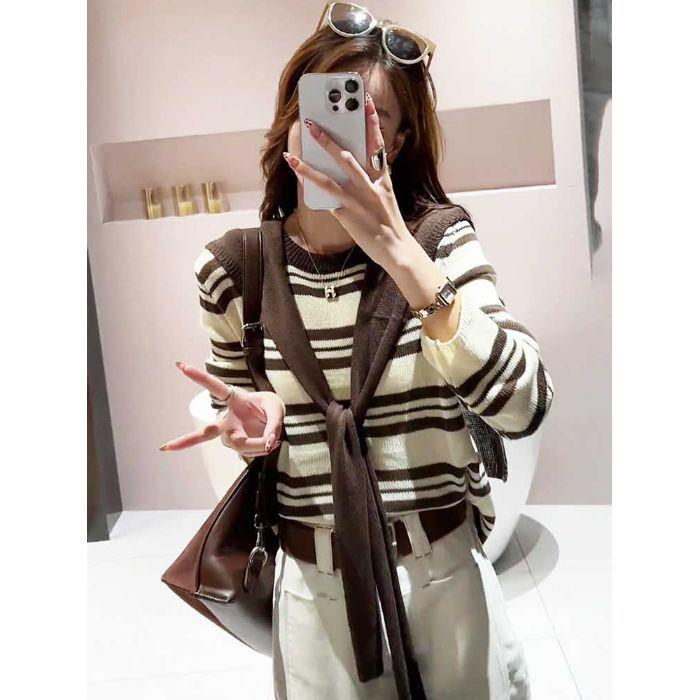 2025 New Women's Autumn Striped Shawl Knitwear: Loose, Relaxed Two-Piece Style for Spring/Autumn