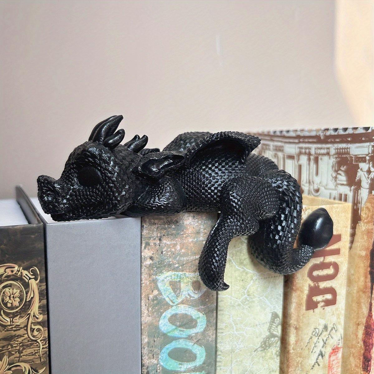 

1Pc Resin Sleeping Dragon Bookshelf Decorative Ornaments, Cute Shelf Decoration, Creative Statue Ornaments, Perfect for Shelves, Book Ornaments