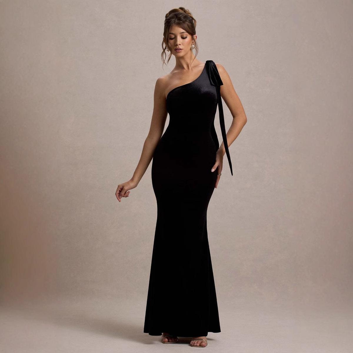 2026 spring and summer women s new solid color casual sexy slanted shoulder comfortable slim sleeveless hip wrap dress S