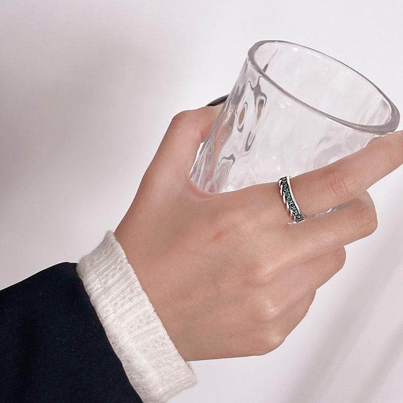 Elegant Retro Geometric Copper Ring For Women With Adjustable Open Design For Fashionable Style