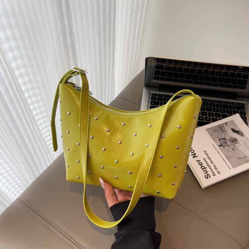 Large capacity bag women's summer new fashion niche rivet shoulder messenger bag commuter dumpling bag
