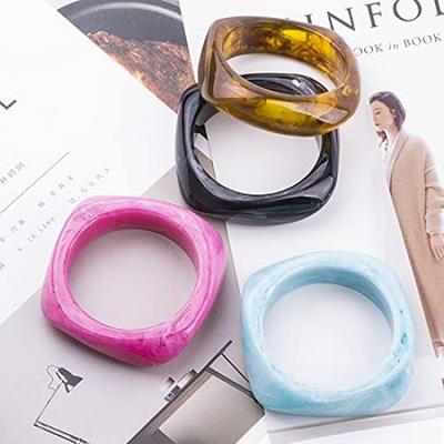 Colorful Acrylic Resin Bangle Bracelet Wristbands Tortoiseshell Acetate Plate Cuff Bracelet Vintage Wide Irregular Geometric Plastic Bracelet for