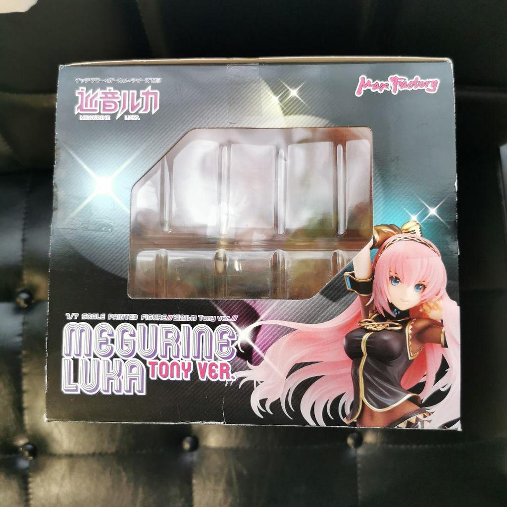 [USED] Opened MEGURINE LUKA TONY VER. figure