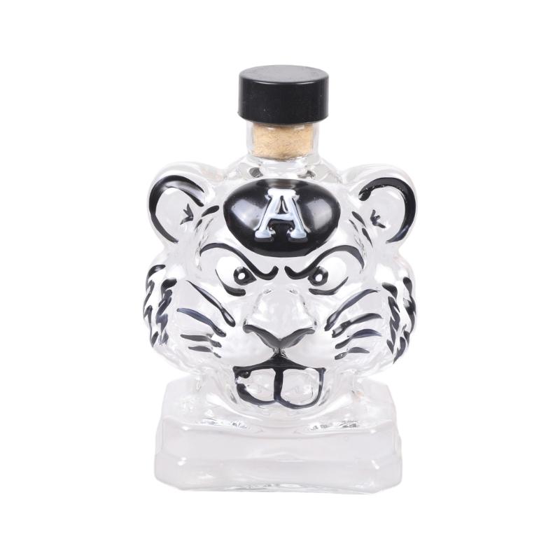 

Artistic Whiskeys Bottle Unique Tigers Head Shape Clear Glass Liquor Decanter for Gift Collections and Social Gatherings 1