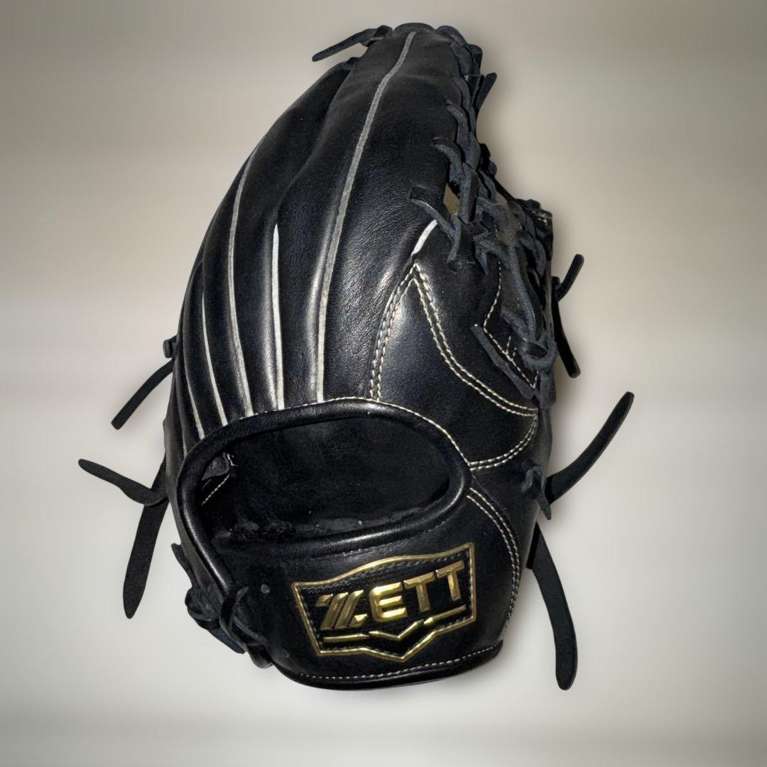 Used ZETT Softball Gloves Black