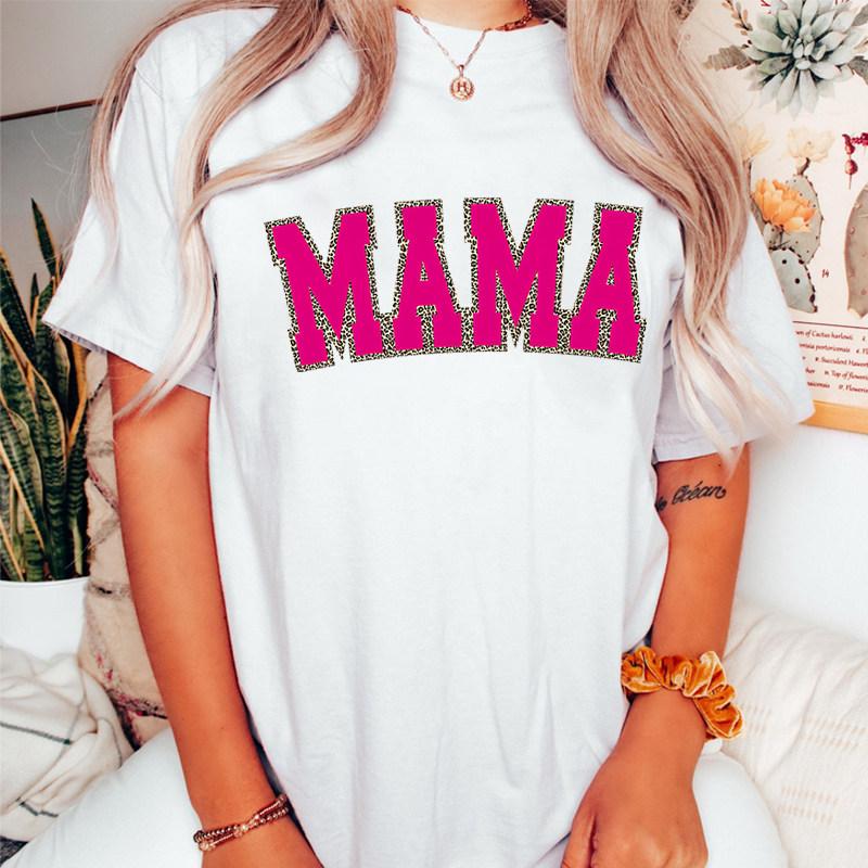 Retro Groovy Mama T Shirt Hippie Flower Graphic Tee Unisex Cottagecore Aesthetic Tops Summer Casual Streetwear Apparel