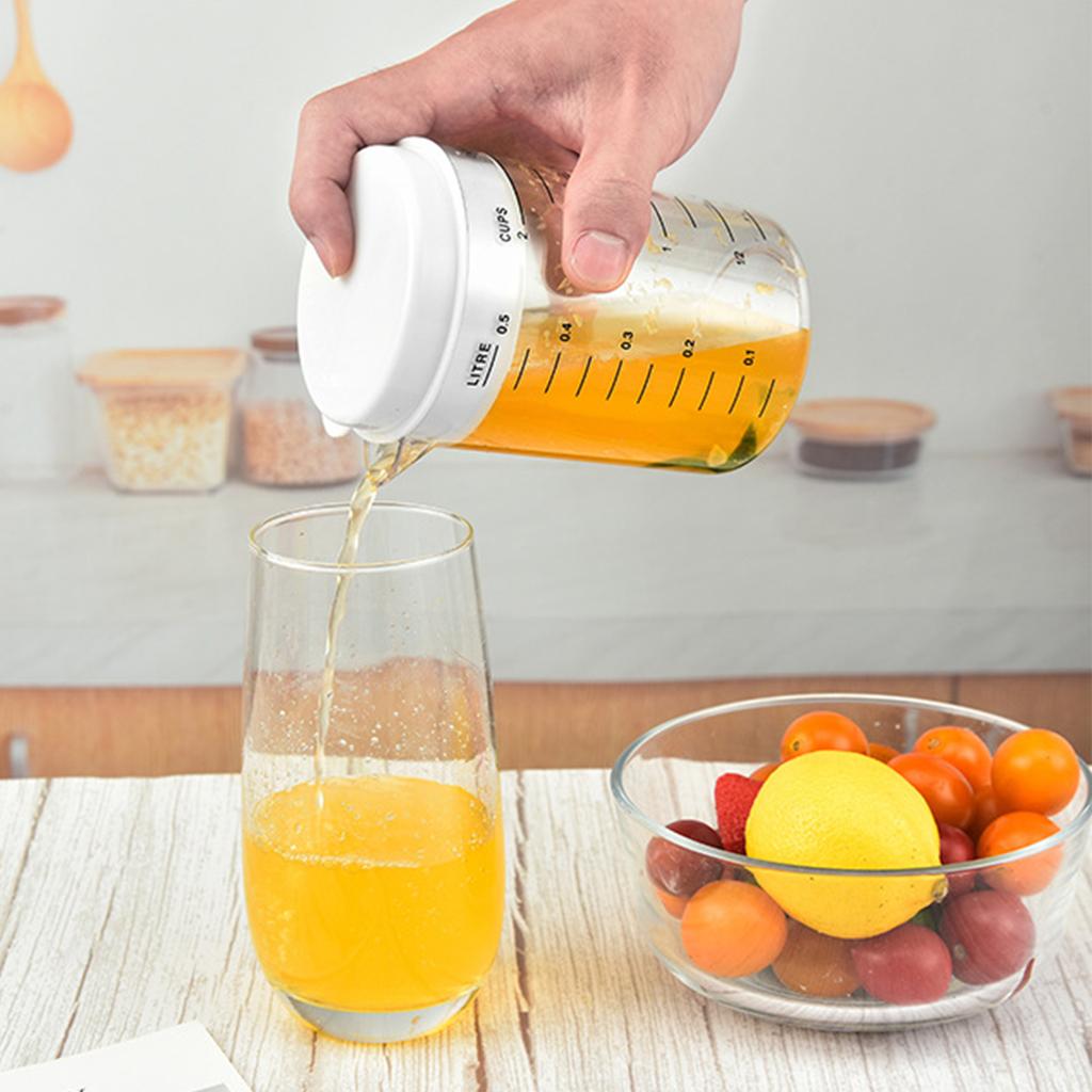 Plastic Measuring Cup with Lid V-shaped Spout Mixing Pitcher Easy to Pour