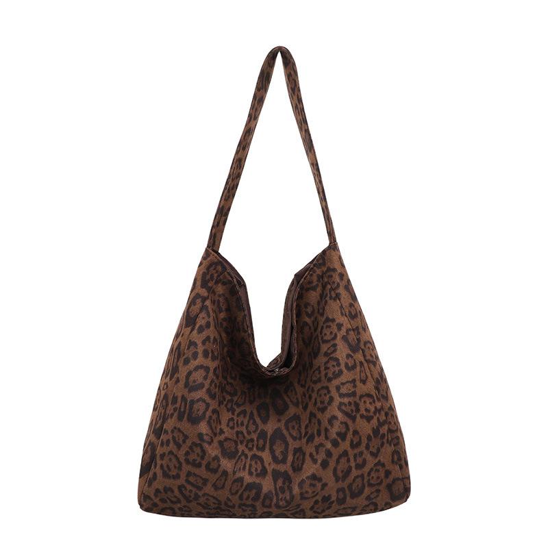 

Autumn and winter popular leopard print big bag women s new fashion lazy wind tote bag retro suede underarm bag коричневый