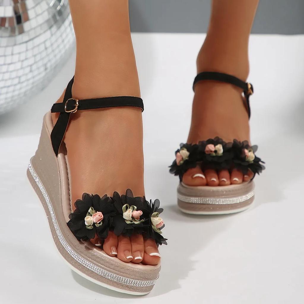 Mode 2025 Übergröße Schuhe Damen Zehenfrei Damen Sandalen Mode Kleidsandalen Damen Floral Schnallenriemen Hohe Keilschuhe Damen