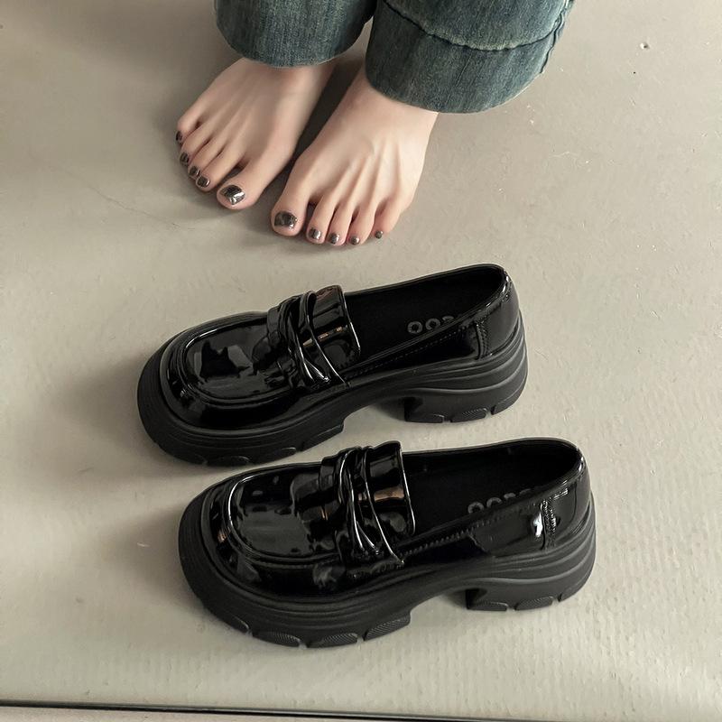 Fairy style loafers fashion versatile retro with skirt platform small leather shoes women 2025 new spring and autumn height increase French style