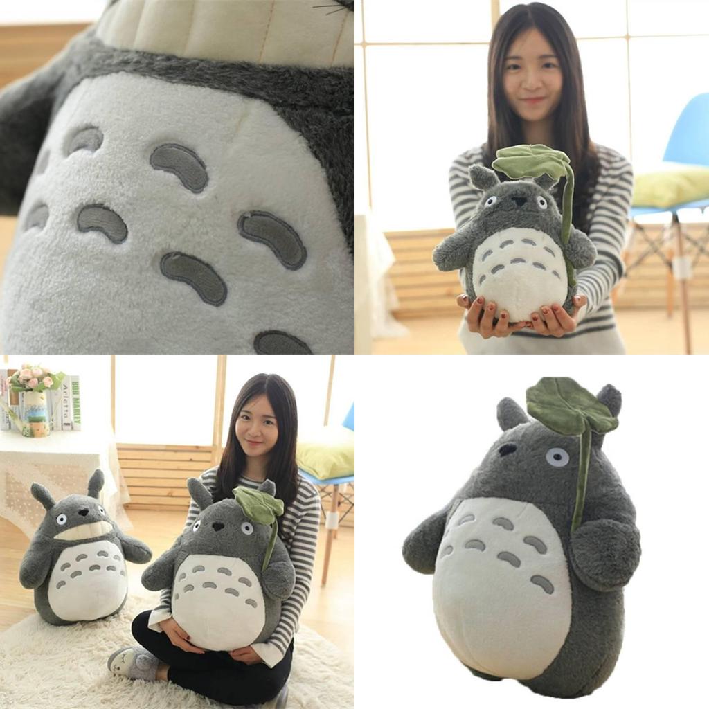 Peluche del Mio Vicino Totoro con Dettaglio Foglia per Bambini e Ragazzi Idee Regalo