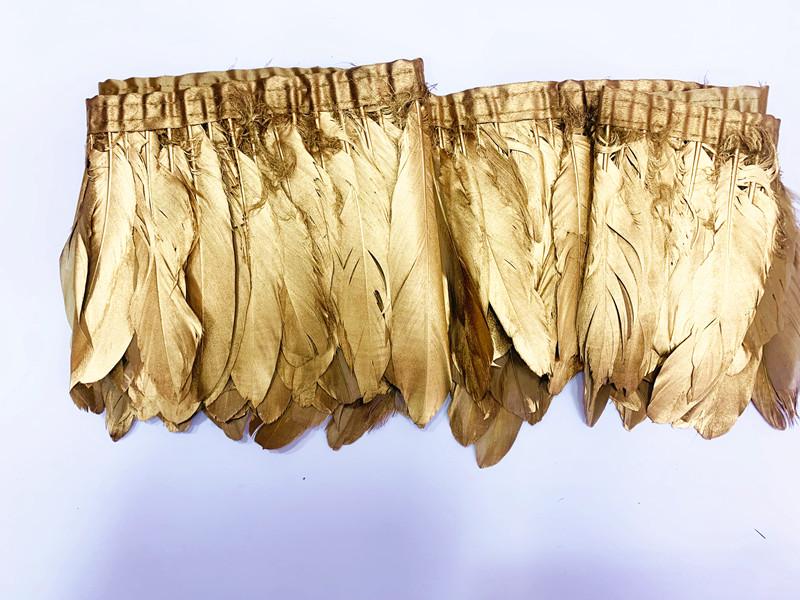 Goldener Gänsefeder Stoffkantenstreifen für Röcke – 2 Meter, Ideal für Feder-Requisiten & Bekleidungsaccessoires