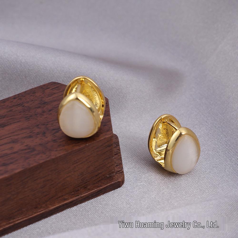 French Light Luxury Zircon Diamond Stud Earrings - Versatile & Trendy Styles