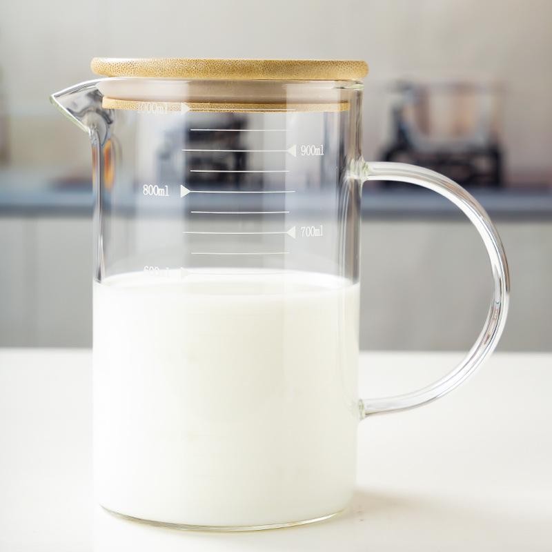 Heat-Resistant Borosilicate Glass Measuring Cup with Scale