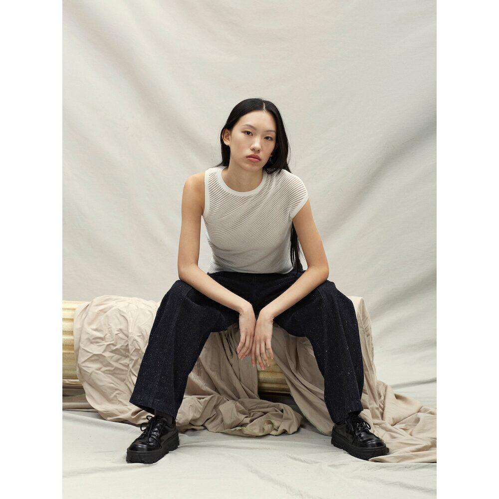 Anggae Unbalanced Twill Knit White