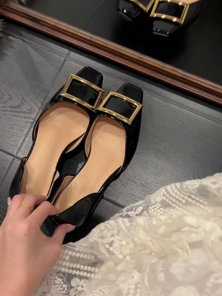 

Inner heightening version~ French square head metal buckle shallow mouth single shoes femininity hollow leather one pedal commuter sandals 40