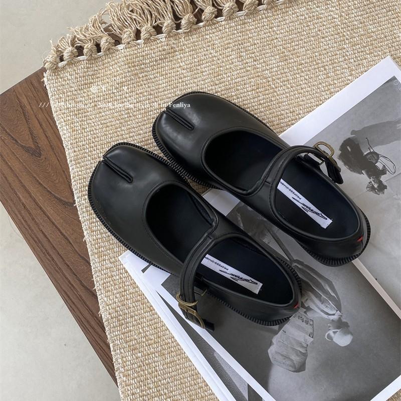 

IPPEUM Women Tabis Shoes Mary Janes 2025 New Black Brown Split Toe Ballet Flats Ballerina Shoes Buckle 245