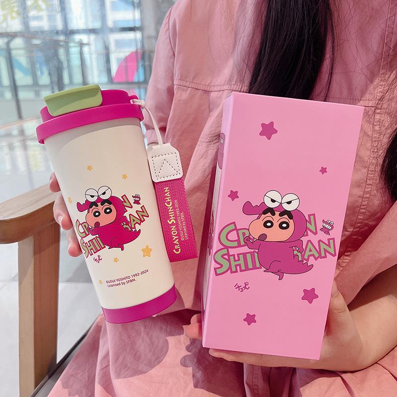 2024 Crayon Shin-chan Isolierter Stroh-Kaffeebecher für Frauen - Niedlicher Doppel-Trink-Bürobecher
