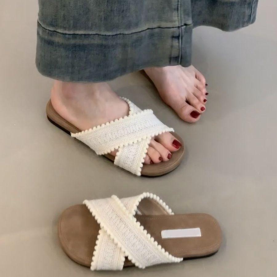 2025 New Flat-bottomed Crossed Slippers for Women To Wear Seaside Vacation Leisure Beach with Skirt One-word Slippers