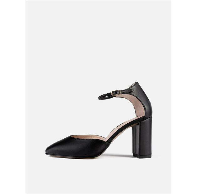 L37 EAST OF THE SUN Ankle Boots