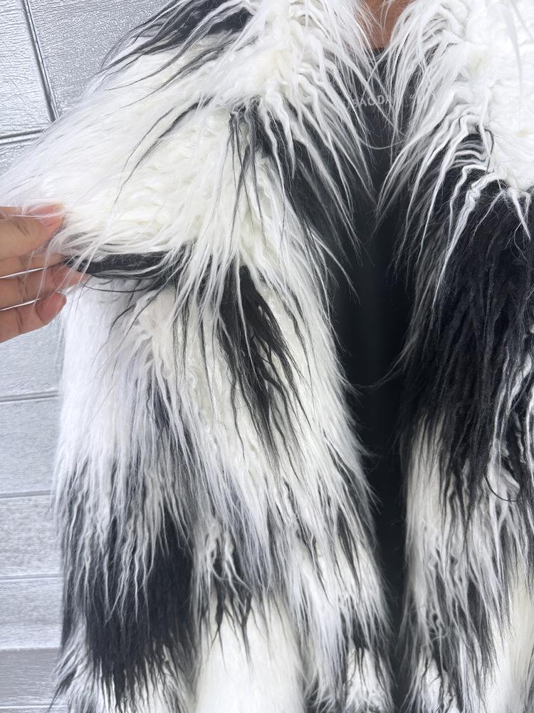 Färgglad Fuskpälsrock för Kvinnor - Förlängd Längd Jacquard med Kostymkrage