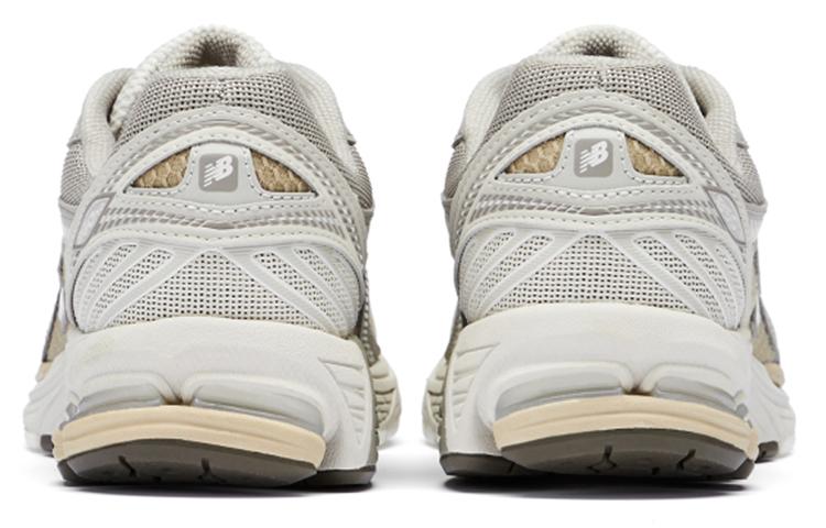 860 New Balancev2 'Timberwolf Moonbeam' ML860KS2