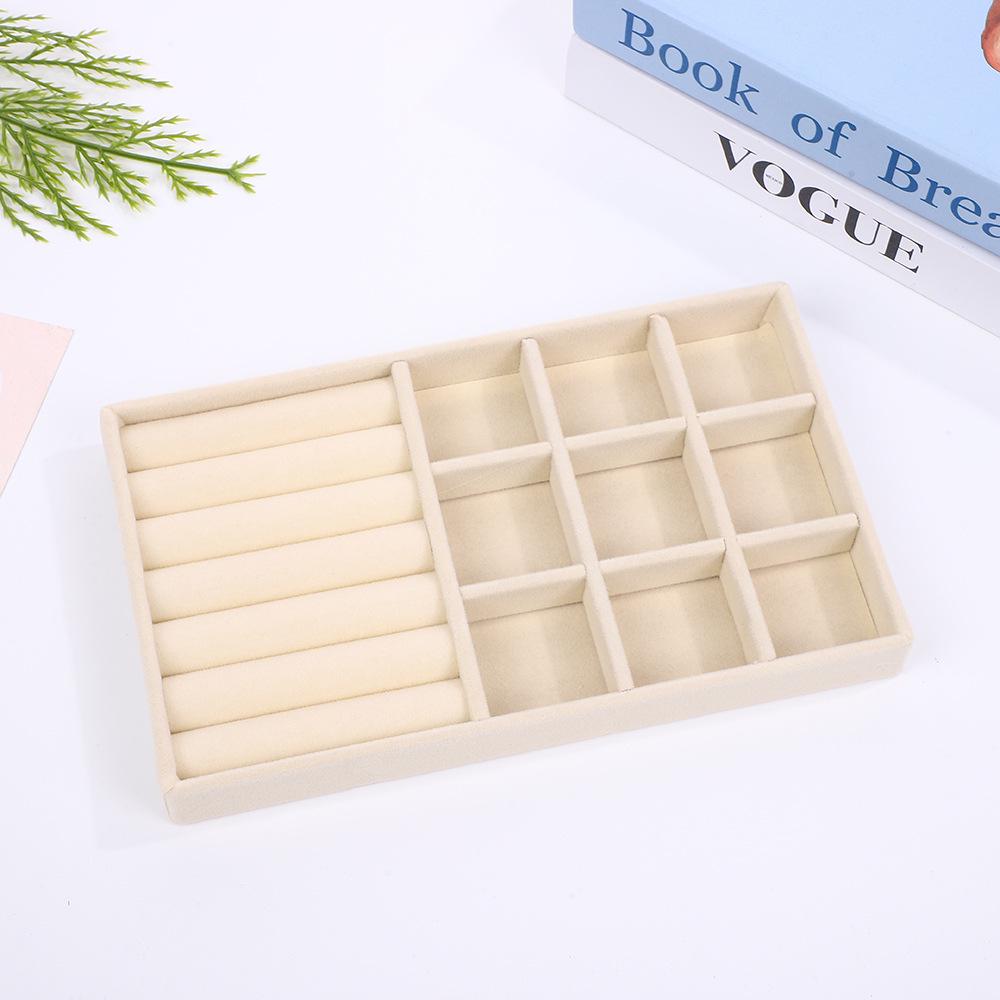 Velvet Jewelry Box – Ring and Earring Tray with Bracelet Compartment