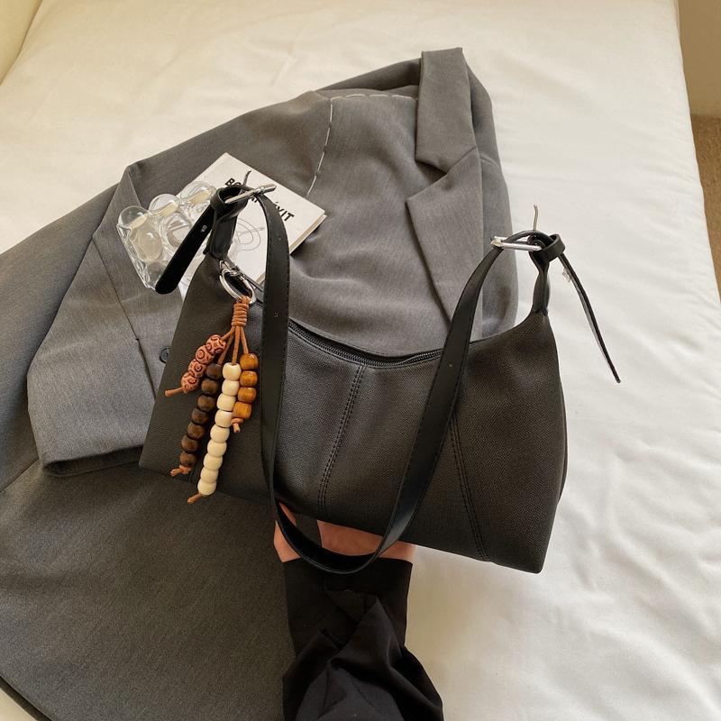 

Underarm bag women s new autumn and winter retro fashion shoulder bag portable messenger casual commuter oblique чорний