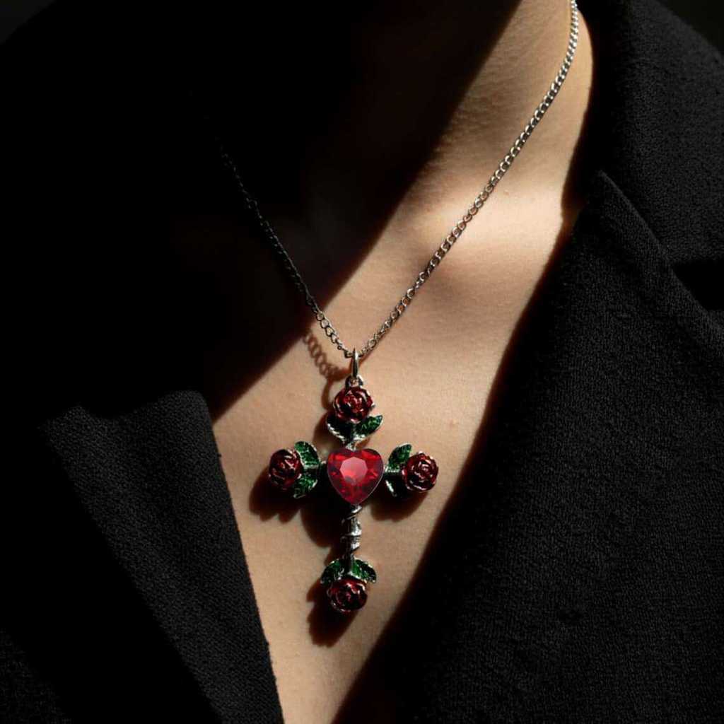 Gothic Rose Cross Necklace With Vintage Silver Pendant For Women Party Wear