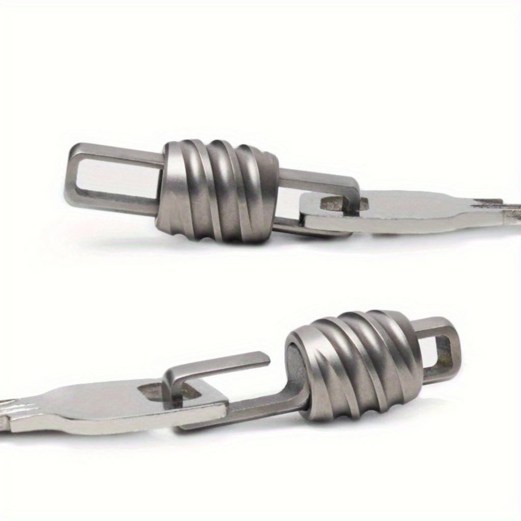 1pc Titanium Alloy Keychain Quick Release Car Keychain Mini Quick Opening Metal Ring Buckle