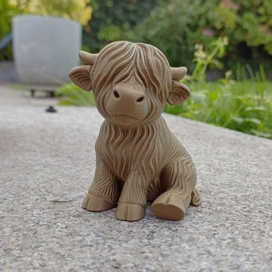 Highland Cow Home Bonsai Decor Mini Cow Figurine with Cowboy Hat 3D Printed Realistic Texture Halloween Ornament