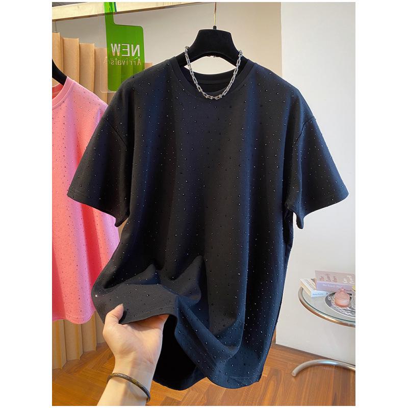 Camiseta Preta de Algodão de Manga Curta para Menina Gordinha com Design de Diamante Brilhante