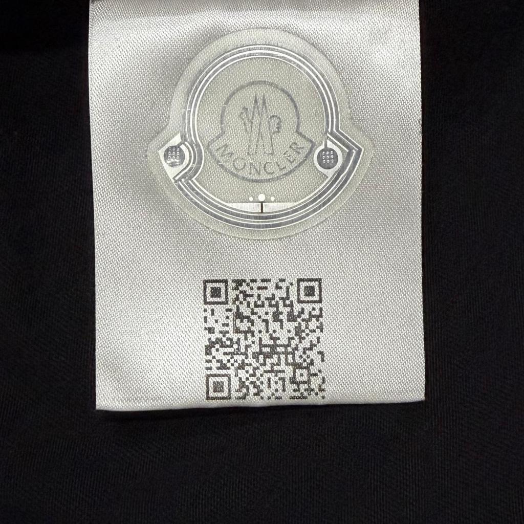Used MONCLERShort sleeve T-shirt black mens