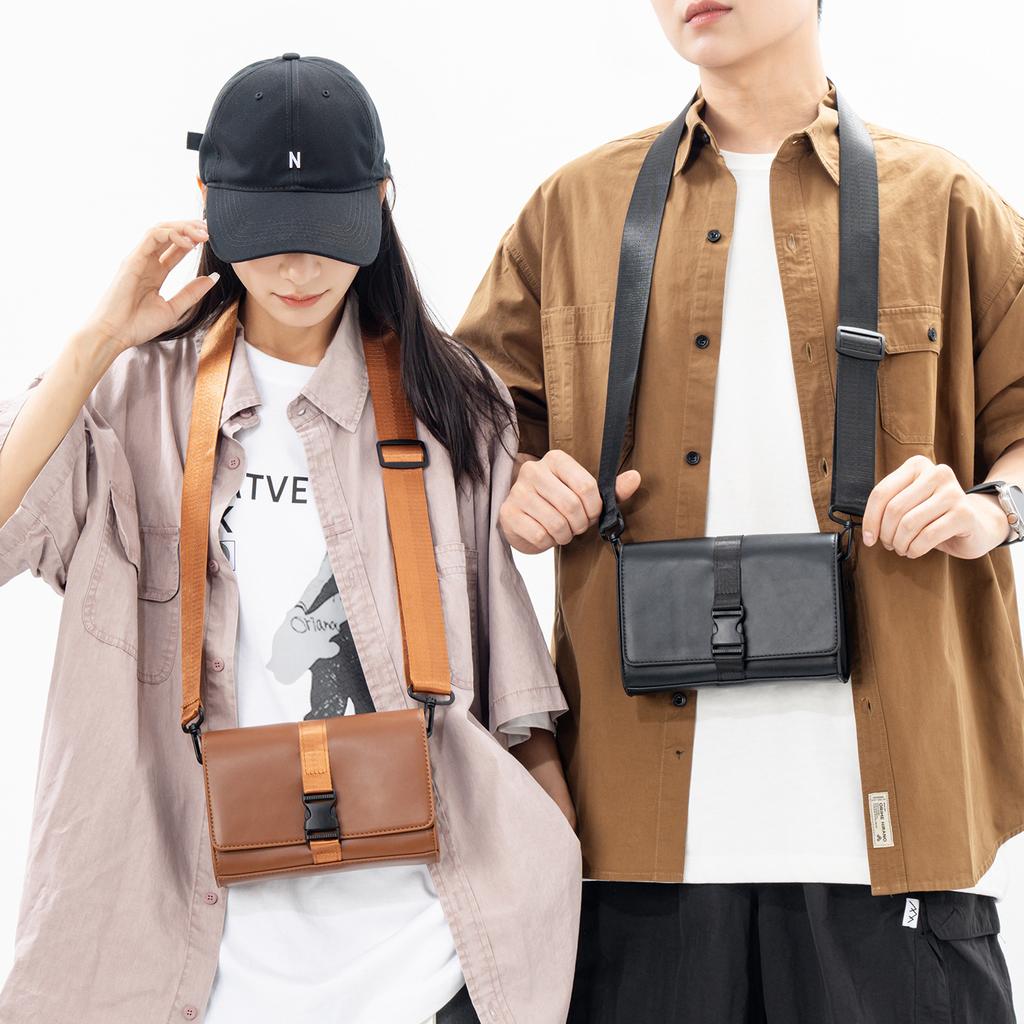 Trendy cool locomotive fashion men's and women's gender neutral satchel shoulder small square bag