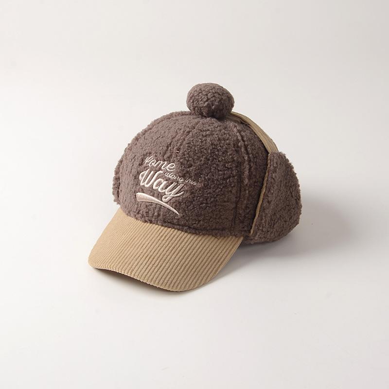 Casquette de Baseball en Polaire d'Hiver pour Enfants Chapeau à Visière avec Oreillères Chaleureux Réglable Doux Pelucheux Chapeau Chaud pour Garçons Filles 3-10 Ans
