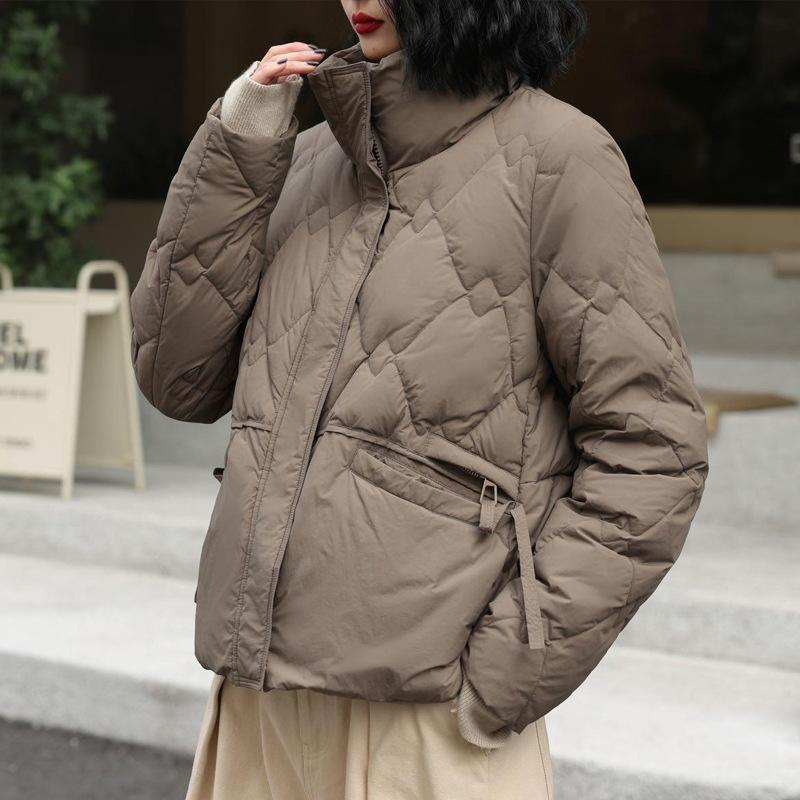 Piumino da donna invernale corto stile bianco anatra piumino caldo e alla moda giacca taglia grande