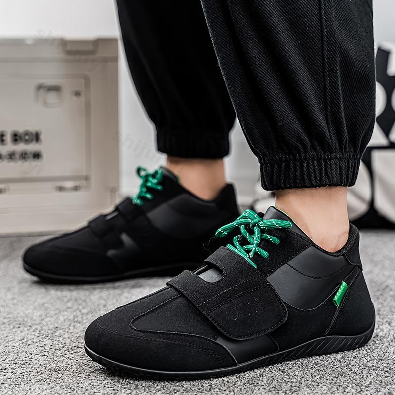 Scarpe Casual Sportive da Allenamento Moda Suola Morbida Uomo Nuovi Arrivi Primavera 2025 Fondo Piatto Comode Leggere Tendenza Moda Sneakers con Lacci