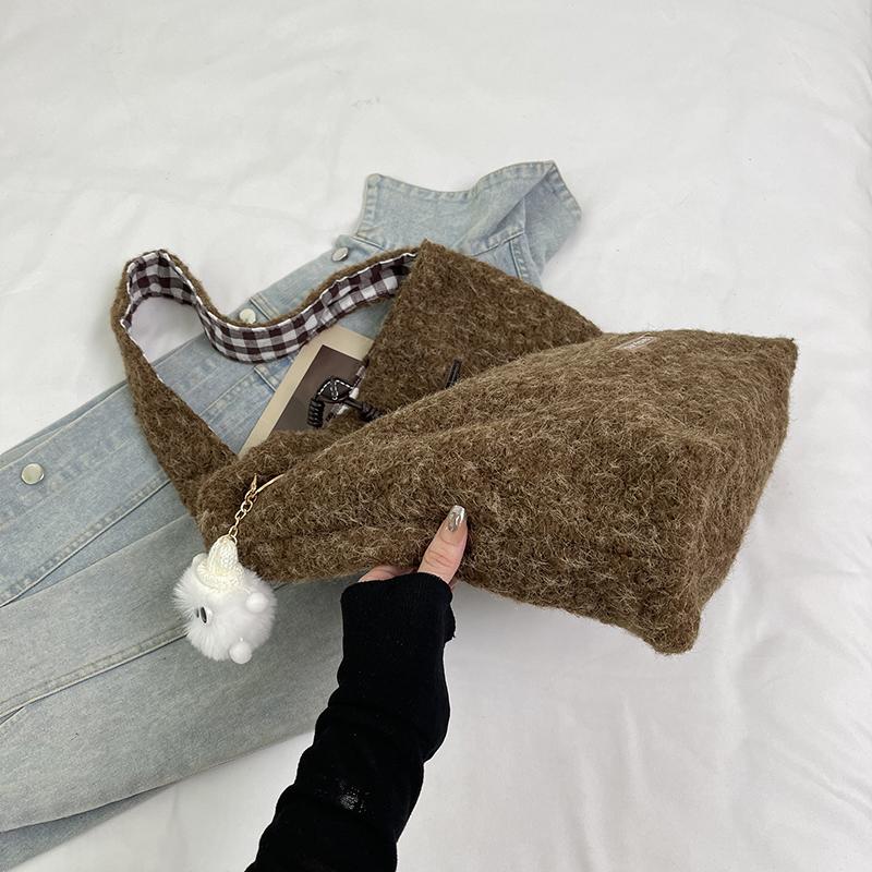 Autumn and Winter Korean Version of Women's Tote Bag Christmas Cute Plush Shoulder Bag Clutch Bag Commuter Fashion Handbag