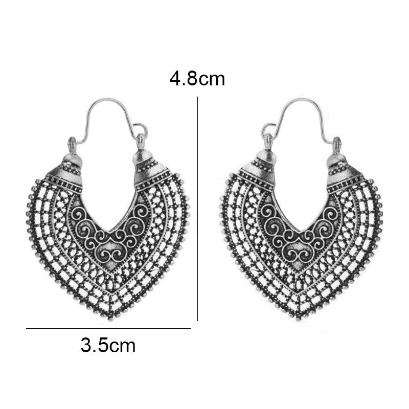 Heart-shaped Carved Hollow Earrings for Women Vintage Ethnic Earrings Personality Hanging Earrings Charming Ear Jewelry