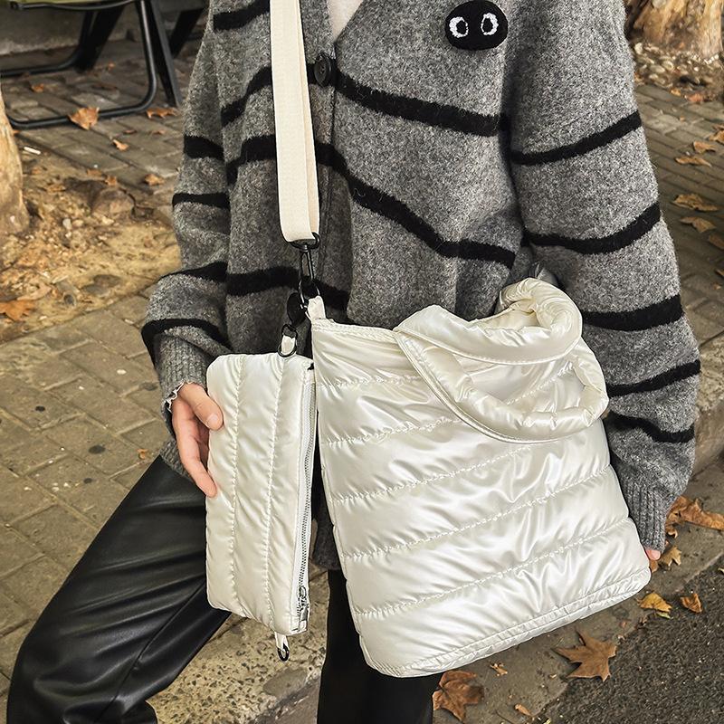 Winter Space Cotton Tote Bag For Women Fashion Casual Messenger Bag Designer Puffy Handbag Large Capacity Shoulder Bag